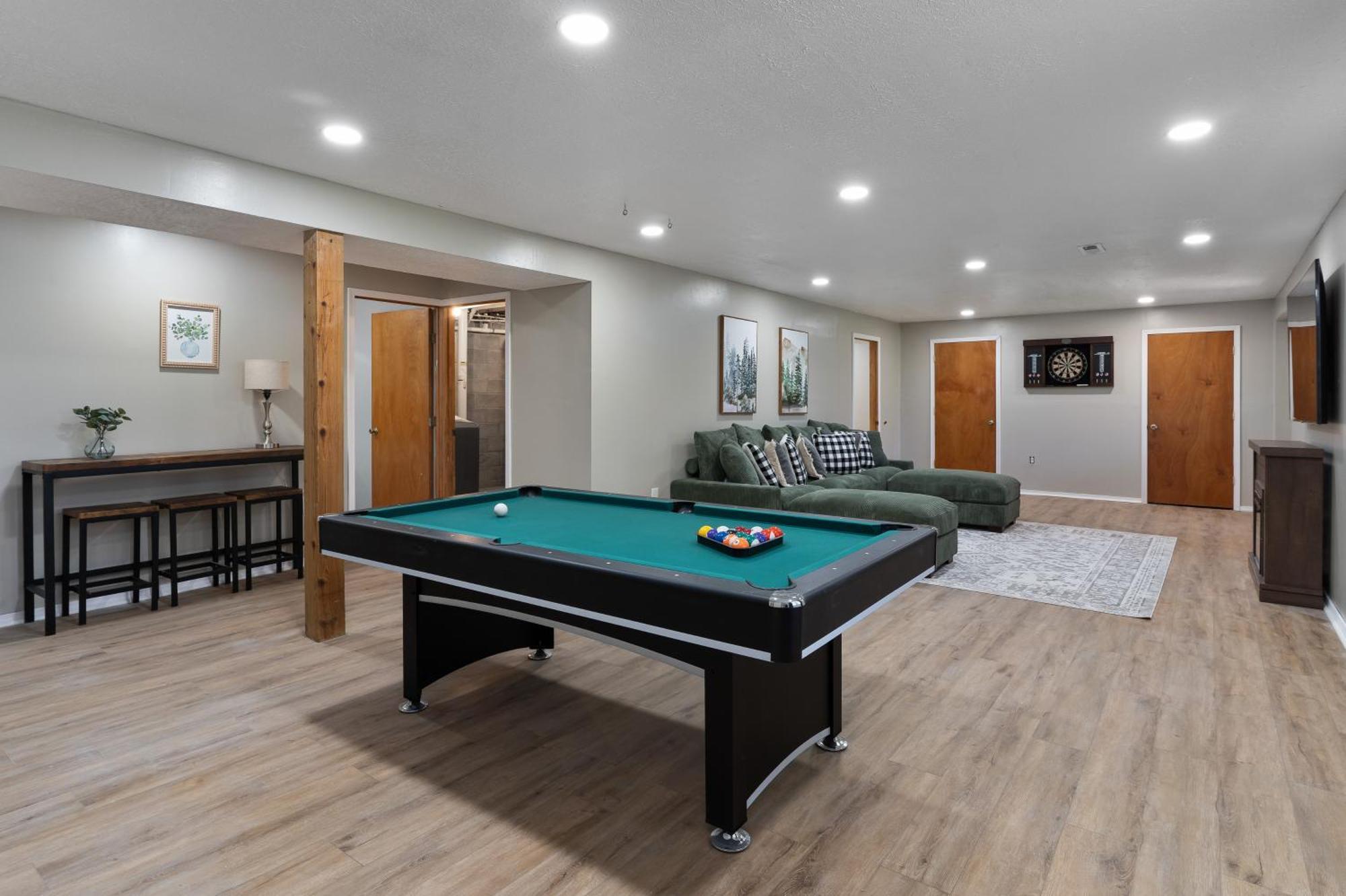 Spacious Cabin Near Hocking Hills And Caves With Hot Tub And Firepit Laurelville エクステリア 写真
